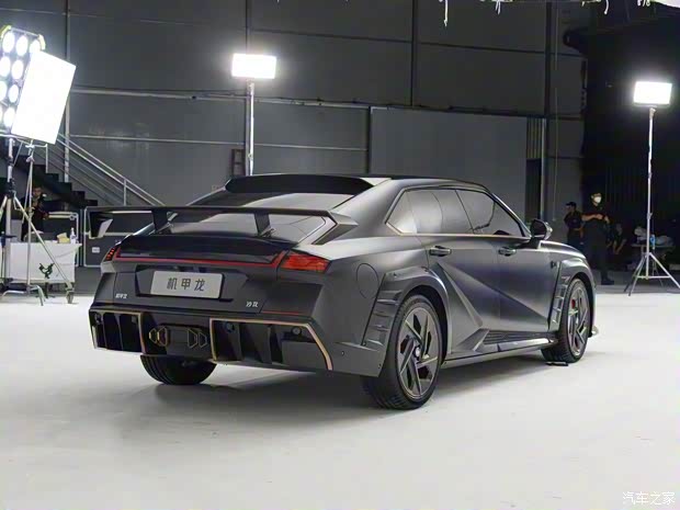 沙龙汽车 机甲龙 2022款 重装概念版 沙龙汽车 机甲龙 2022款 重装概念版