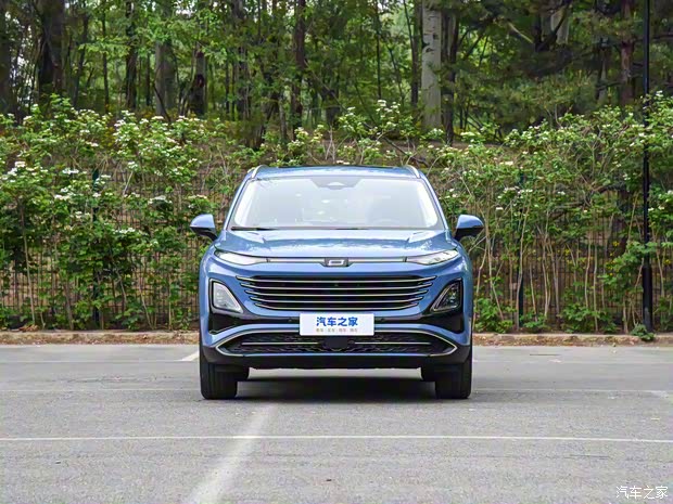 一汽奔腾 奔腾T90 2023款 2.0T 自动高配版