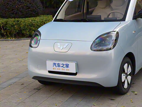 2025款 四门版 臻享+款 2025款 四门版 臻享+款