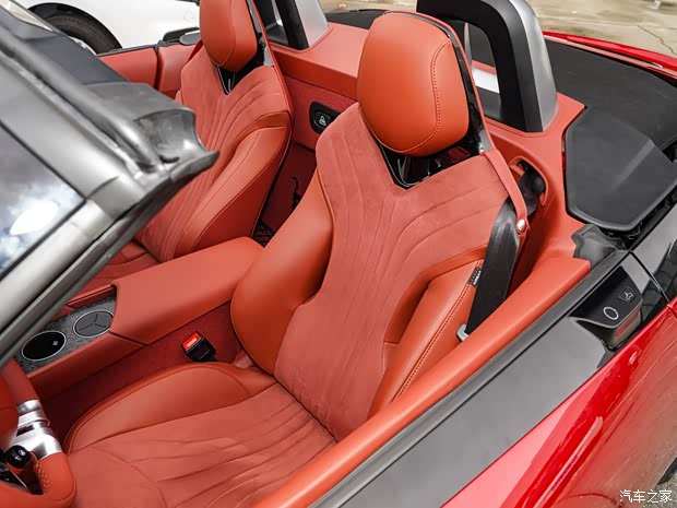 上汽集團 MG Cyberster 2023款 兩驅(qū)版 250kW