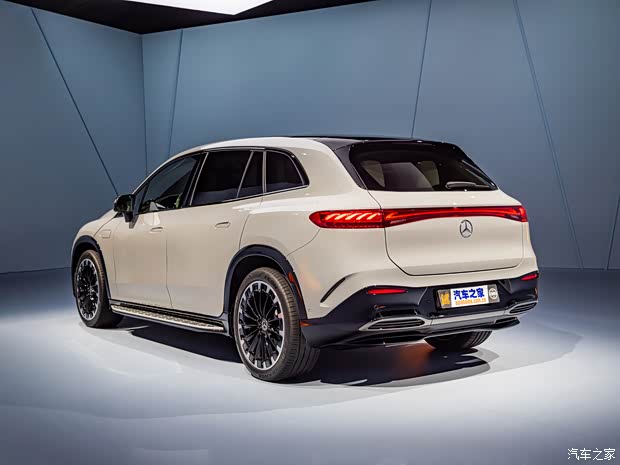 梅賽德斯-EQ 奔馳EQS SUV 2022款 580 4MATIC AMG Line 歐洲版 梅賽德斯-EQ 奔馳EQS SUV 2022款 580 4MATIC AMG Line 歐洲版