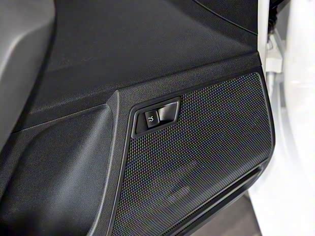 上汽大眾 桑塔納 2018款 1.5L 手動(dòng)風(fēng)尚版