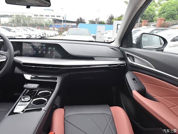 长安汽车 逸动 2022款 PLUS 蓝鲸NE 1.4T GDI DCT高配版