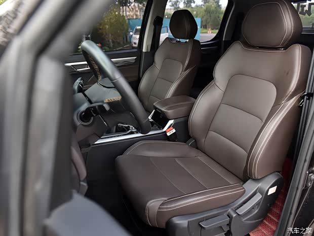 江淮汽車 悍途 2022款 2.0T山貓版手動柴油四驅(qū)精英型標雙HFC4DB2-2E