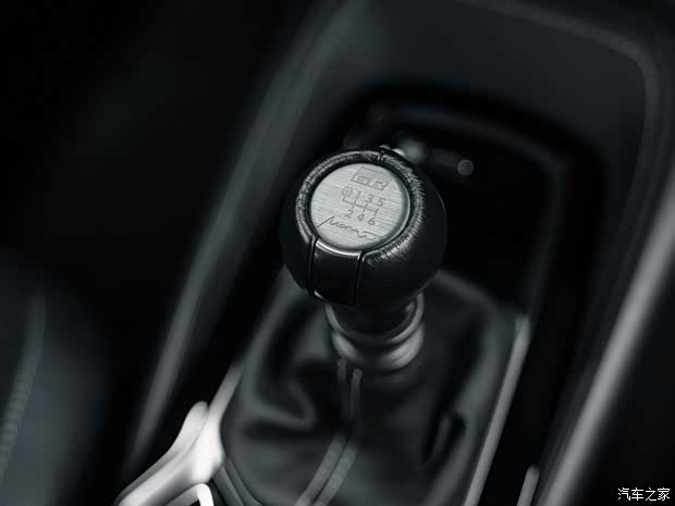 丰田(进口) 卡罗拉(进口) 2022款 GR Circuit Edition 美国版 丰田(进口) 卡罗拉(进口) 2022款 GR Circuit Edition 美国版