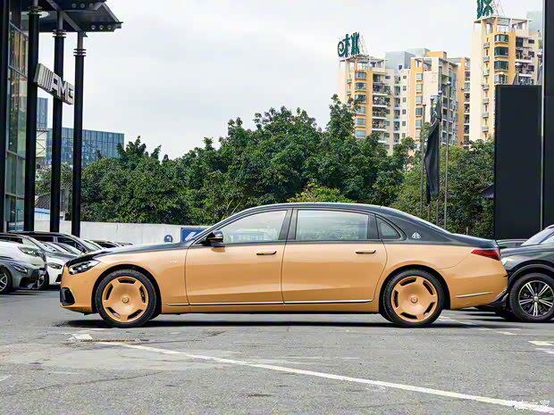 梅賽德斯-邁巴赫 邁巴赫S級 2022款 S 680 4MATIC Virgil Abloh 限量版