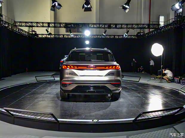 上汽奧迪 奧迪Q6 2022款 50 TFSI 基本型