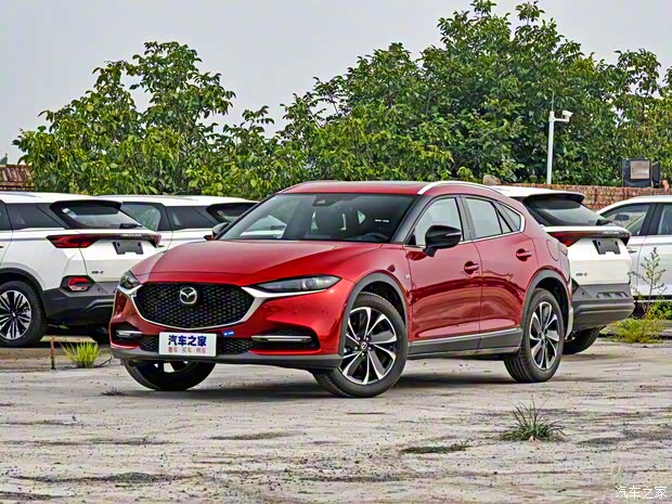 一汽马自达 马自达CX-4 2021款 2.5L 自动四驱蓝天激情版 一汽马自达 马自达CX-4 2021款 2.5L 自动四驱蓝天激情版