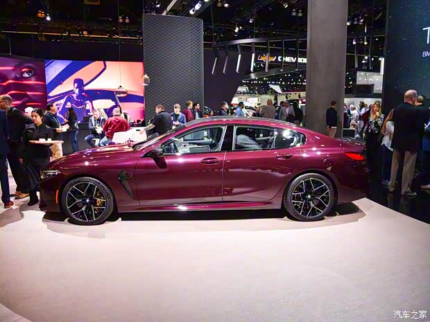 宝马M 宝马M8 2020款 M8 四门轿跑车 雷霆版