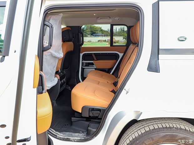 路虎(進(jìn)口) 路虎衛(wèi)士 2023款 130 3.0T P400 HSE