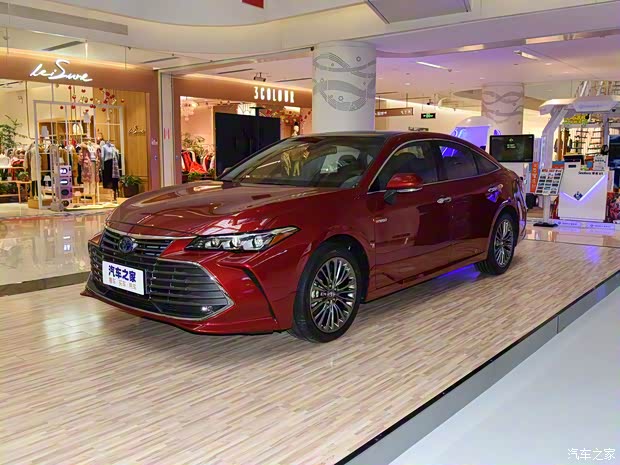 一汽丰田 亚洲龙 2019款 2.5L 混动版