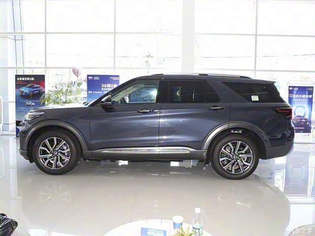 長(zhǎng)安福特 探險(xiǎn)者 2023款 EcoBoost 285 四驅(qū)鉑金版 7座
