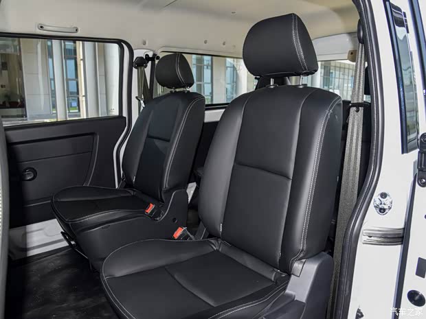華晨鑫源 金海獅M 2022款 1.5L 旅行獅客車 7座