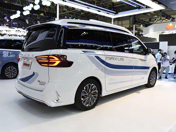 上汽大通 上汽大通MAXUS RG20 2021款 2.0T 旅行家自行式B型房車時(shí)光版