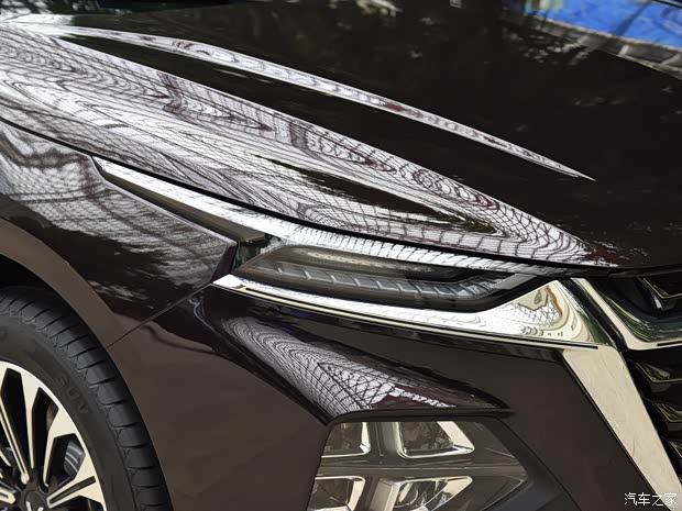 上汽通用五菱 五菱凱捷 2023款 混動(dòng)鉑金版