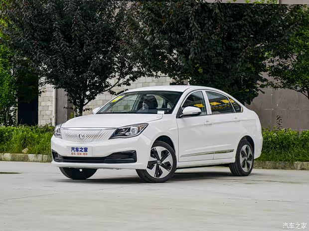 东风乘用车 东风风神E70 2023款 500 PLUS 专享版 东风乘用车 东风风神E70 2023款 500 PLUS 专享版