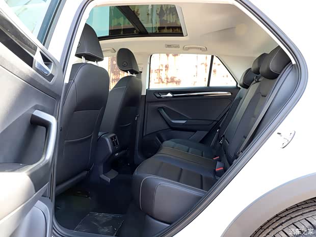 一汽-大众 T-ROC探歌 2019款 280TSI DSG四驱舒适型 国VI