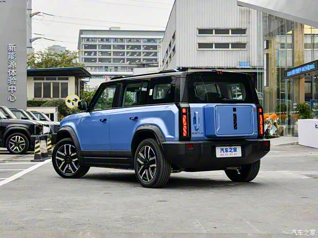 奇瑞新能源 奇瑞iCAR 03 2024款 501km 四驱长续航进阶版 奇瑞新能源 奇瑞iCAR 03 2024款 501km 四驱长续航进阶版