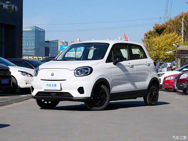 零跑汽车 零跑T03 2023款 310纷享版 零跑汽车 零跑T03 2023款 310纷享版