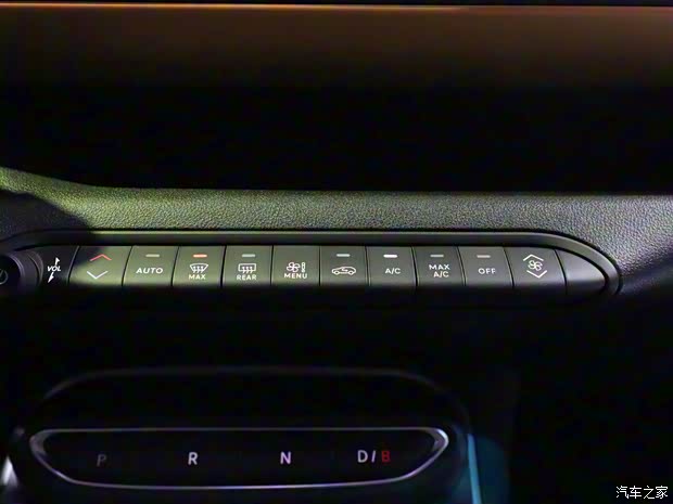 Jeep(进口) Avenger 2023款 First Edition 欧洲版