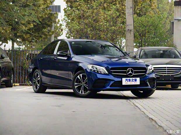 北京奔馳 奔馳C級(jí) 2019款 C 260 運(yùn)動(dòng)版