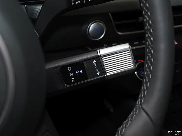 北京现代 索纳塔 2024款 1.5T 高配版 北京现代 索纳塔 2024款 1.5T 高配版