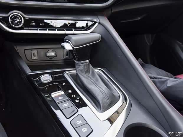 长安汽车 逸动 2020款 PLUS 蓝鲸NE 1.4T GDI DCT旗舰型