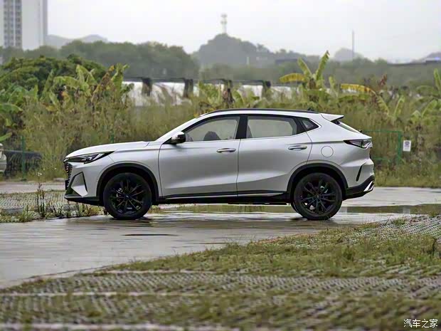 长安汽车 长安欧尚X5 PLUS 2023款 1.5T DCT智趣AI版