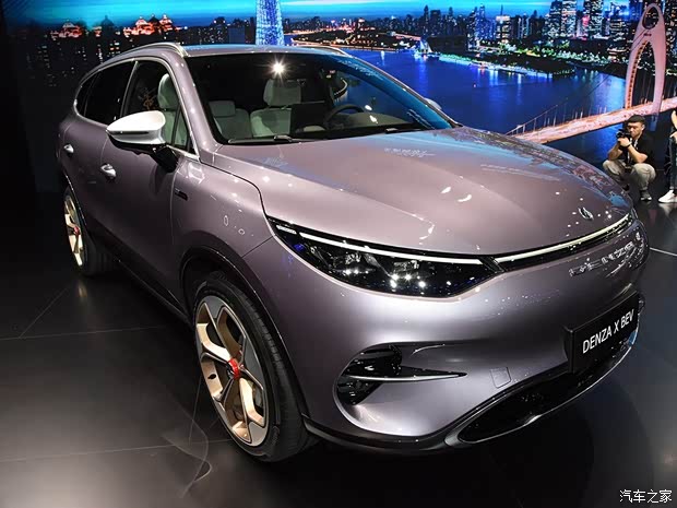 腾势汽车 腾势X 2020款 纯电旗舰版 腾势汽车 腾势X 2020款 纯电旗舰版