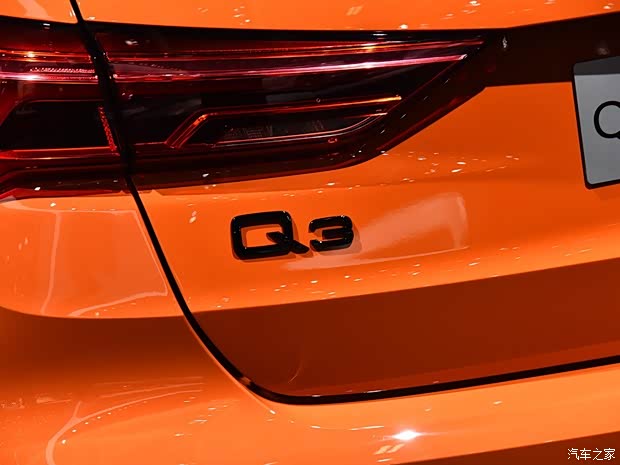 奥迪(进口) 奥迪Q3(进口) 2019款 45 TFSI quattro 奥迪(进口) 奥迪Q3(进口) 2019款 45 TFSI quattro