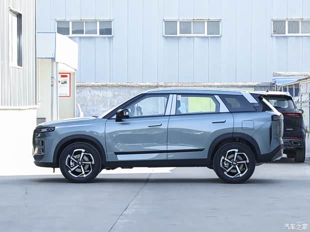 奇瑞汽车 探索06 2023款 1.6T 两驱都市版豪华型 奇瑞汽车 探索06 2023款 1.6T 两驱都市版豪华型