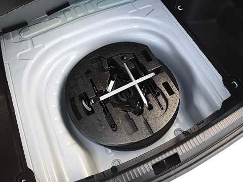 2019款 1.5L 自动豪华版 2019款 1.5L 自动豪华版