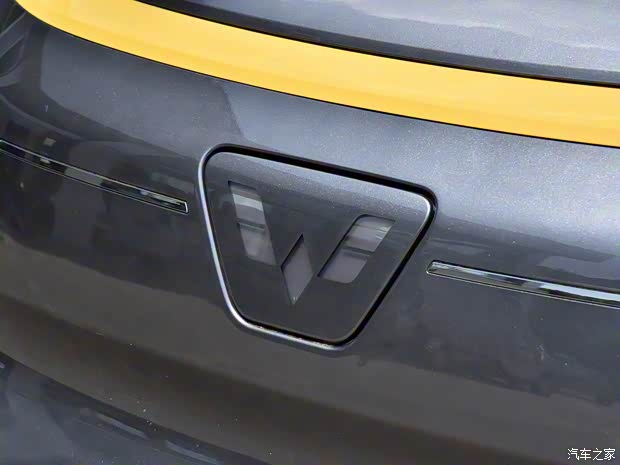 上汽通用五菱 五菱NanoEV 2021款 玩樂(lè)款