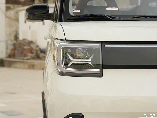 上汽通用五菱 宏光MINIEV 2022款 GAMEBOY 300km 玩咖款 上汽通用五菱 宏光MINIEV 2022款 GAMEBOY 300km 玩咖款