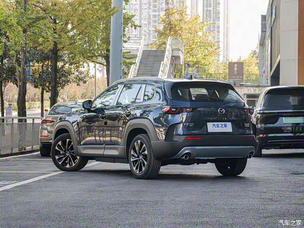 長安馬自達 馬自達CX-50行也 2023款 2.5L HEV 四驅(qū)尊行版