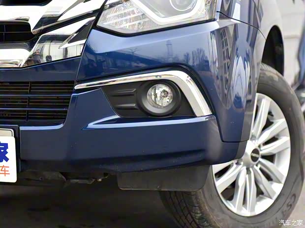 江西五十鈴 鈴?fù)?2022款 汽油四驅(qū)高配版