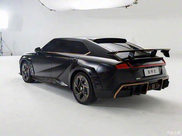 沙龍汽車 機甲龍 2022款 重裝概念版