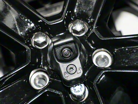 2022款 2.0T 高地四门版 2022款 2.0T 高地四门版