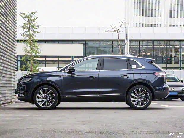 長(zhǎng)安林肯 航海家 2022款 2.7T 四驅(qū)尊雅版