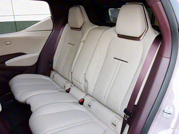 極氪 極氪X 2023款 四驅(qū)YOU版 4座