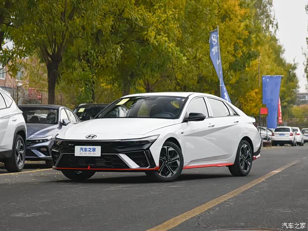 北京现代 伊兰特 2023款 240TGDi DCT N Line GLX精英版 北京现代 伊兰特 2023款 240TGDi DCT N Line GLX精英版