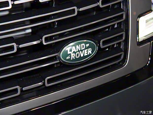 路虎(進(jìn)口) 攬勝 2022款 3.0 L6 400PS 典范加長(zhǎng)版