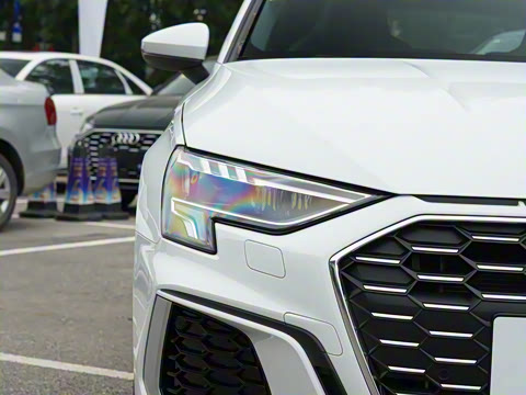 2023款 改款 Sportback 35 TFSI 时尚运动型 2023款 改款 Sportback 35 TFSI 时尚运动型