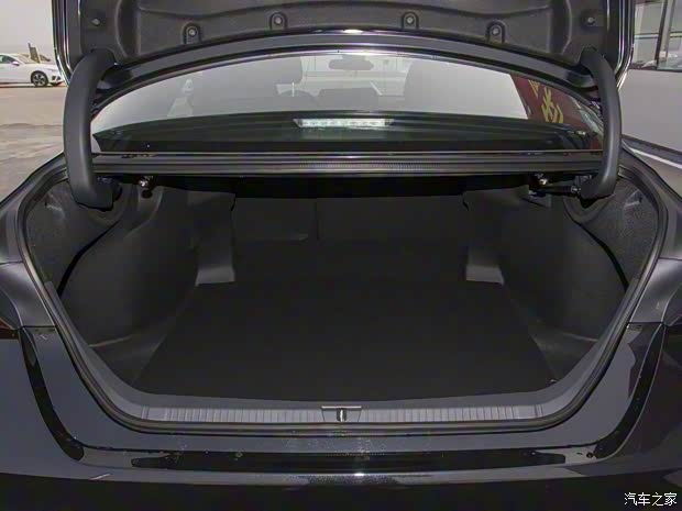 一汽丰田 亚洲龙 2022款 2.0L 豪华版