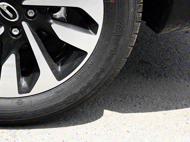 廣汽乘用車(chē) 傳祺GS4 2018款 200T 手動(dòng)兩驅(qū)舒適版