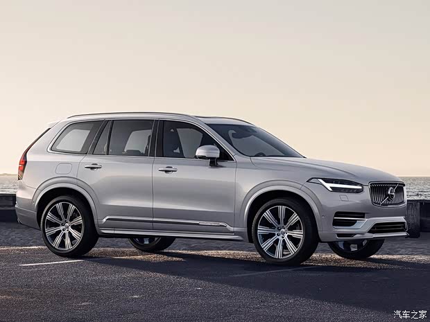 沃尔沃(进口) 沃尔沃XC90新能源 2020款 T8 基本型 7座