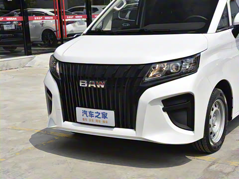 2023款 2.0L 长轴创业版 2座 2023款 2.0L 长轴创业版 2座