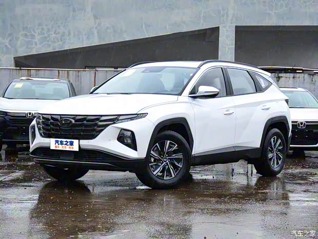 北京現(xiàn)代 途勝 2022款 途勝L 2.0L 混動·智享版