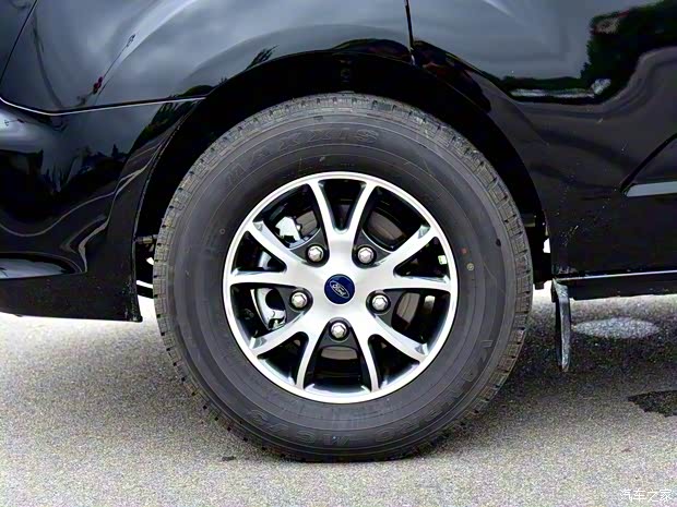 江鈴福特 全順 2023款 2.0T柴油自動商旅型短軸低頂7/8/9座