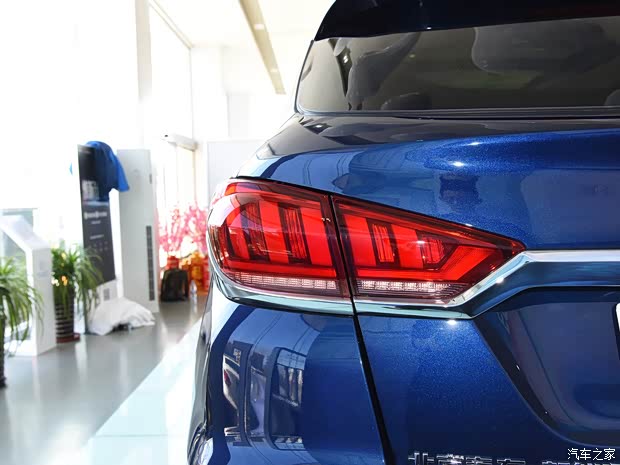 北汽新能源 北汽新能源EX5 2019款 悦潮版